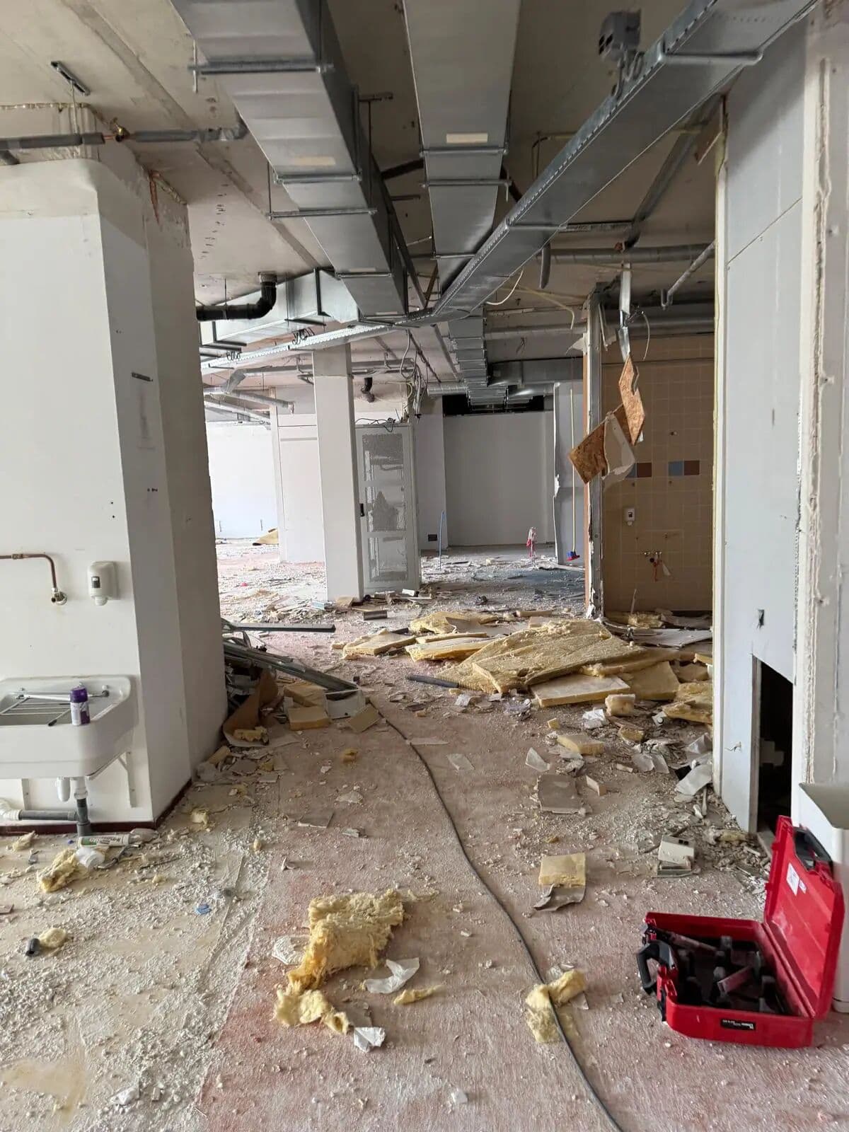Demontage in Weverij Veenendaal, foto 4
