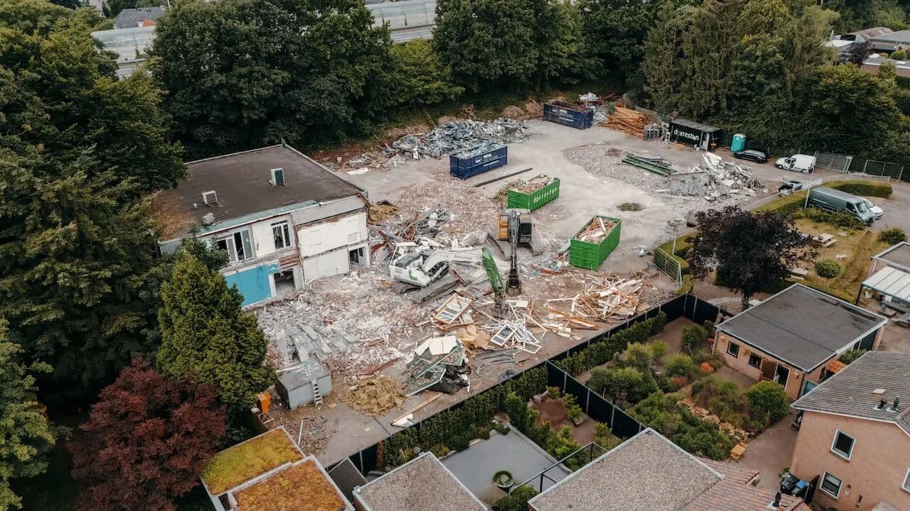 Asbestvrij maken en demontage bedrijfspand Maarn, foto 6