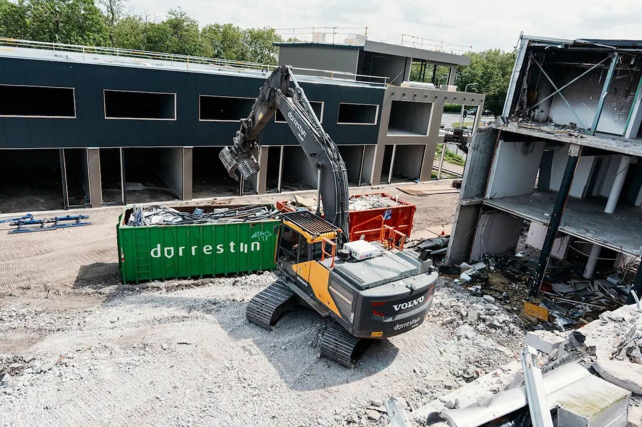 Demontage kantoorpand in Aalsmeer: fase 2 circulair slopen gestart, foto 2
