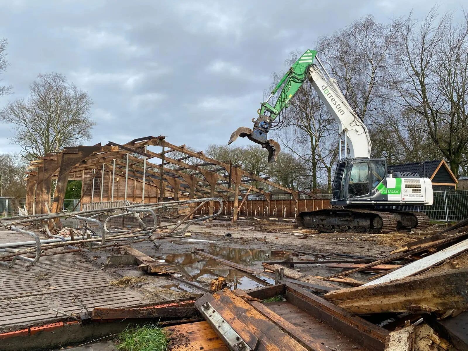 Ontmanteling stallen Lunteren, foto 2