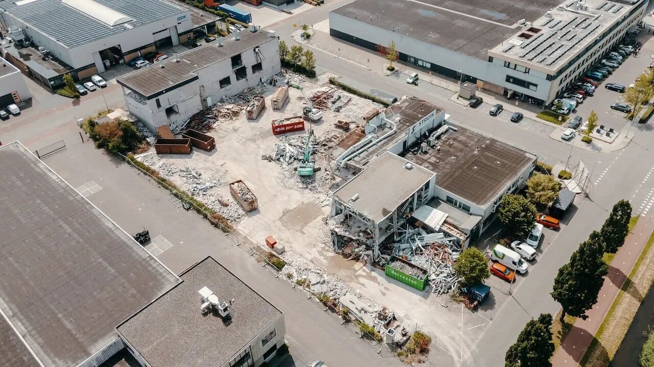 Sloopwerkzaamheden op 5000 m² terrein in Strijen, foto 3
