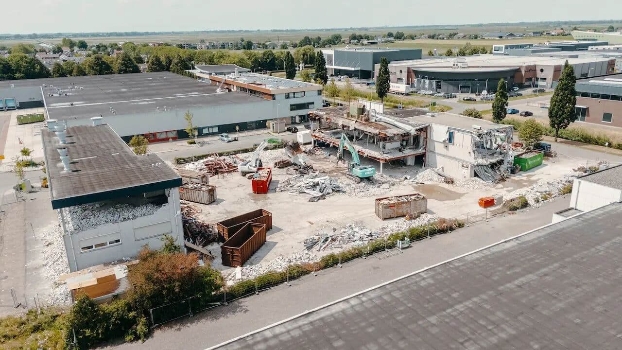 Sloopwerkzaamheden op 5000 m² terrein in Strijen, foto 6