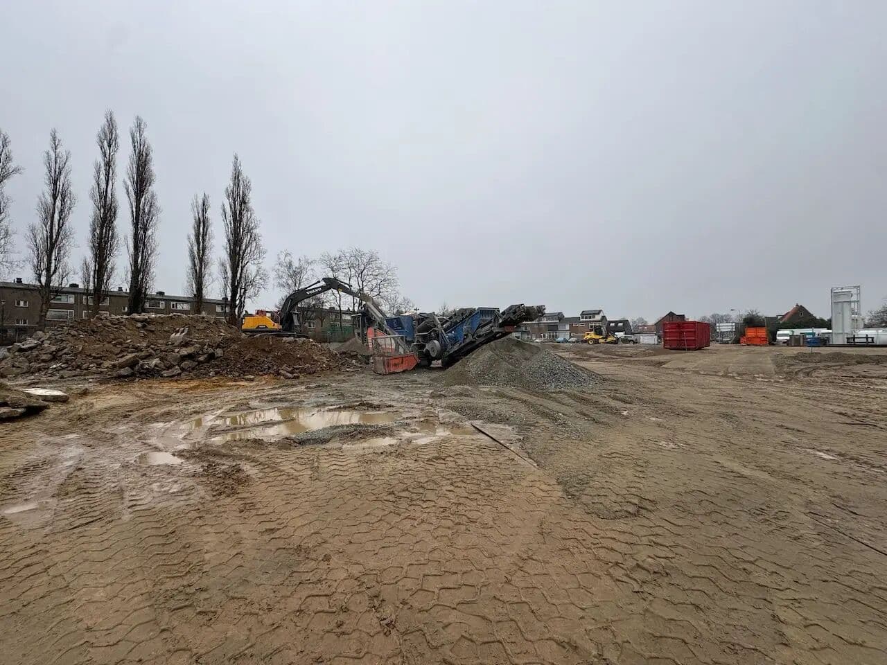 Update project ’t Vennehof Veenendaal: puin breken en verwerken, foto 3