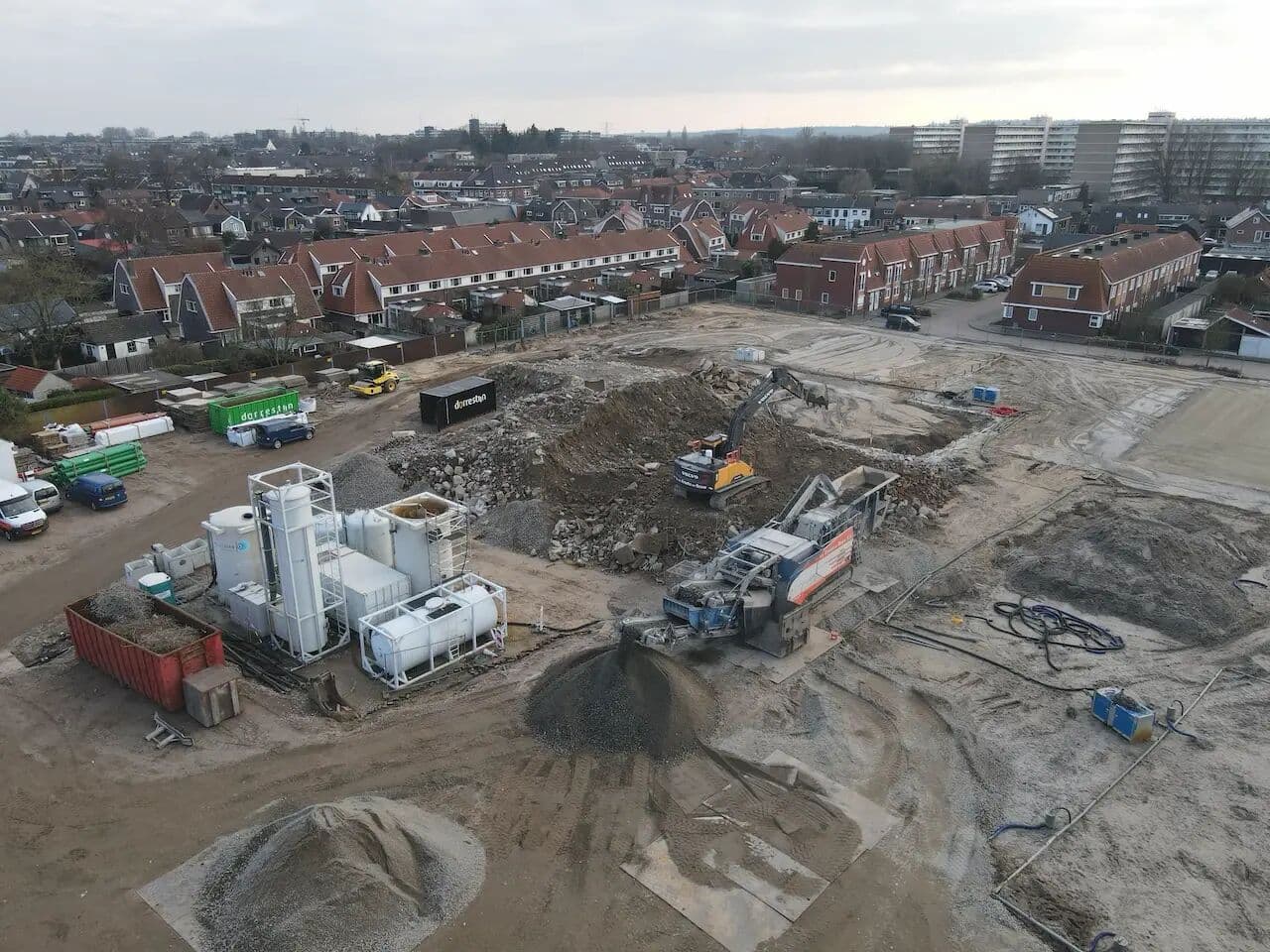 Update project ’t Vennehof Veenendaal: puin breken en verwerken, foto 5