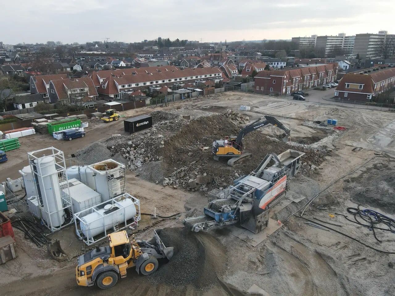 Update project ’t Vennehof Veenendaal: puin breken en verwerken, foto 7