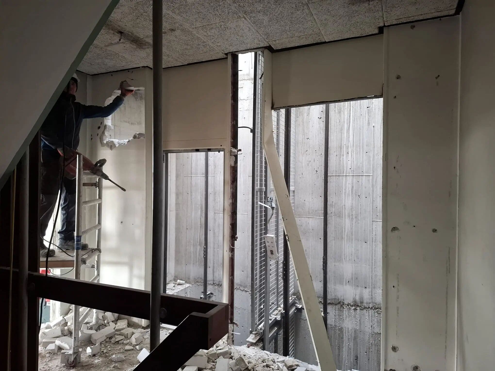 Volledige ontmanteling kantoorpand in Utrecht, foto 6